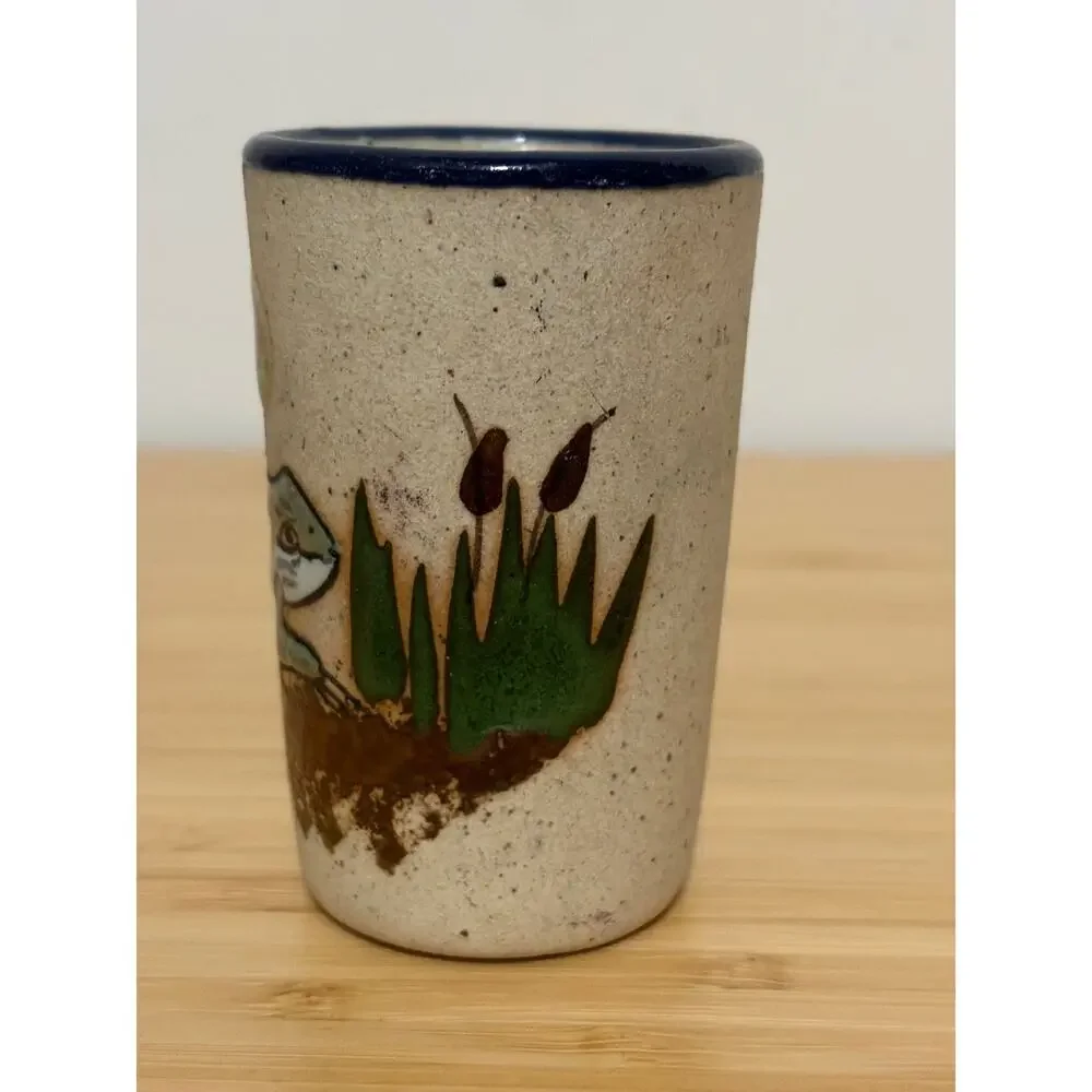 Vintage Mexico Pottery Frog Cup Hand Painted Cattails Folk Art 3”